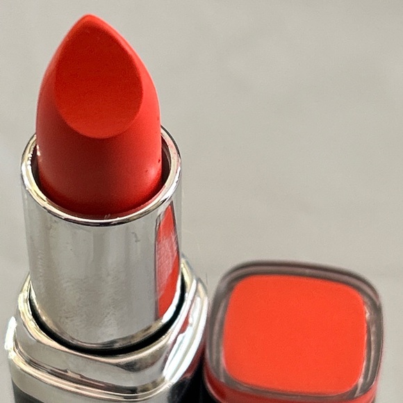 J. Cat Beauty Matte Lipstick Diary MLD106 Oh my, I'm Going new (coral) - Picture 4 of 8